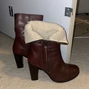 Brown leather boots with fur